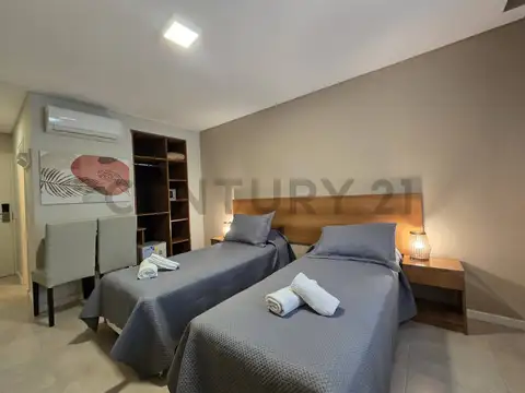 Av. Enrique Shaw, entre Av. Martin Pescador y Melgacho , Piso 0