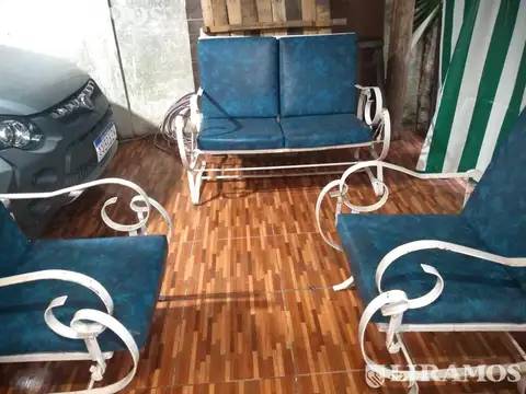 Casa 2 ambientes con 1 baño