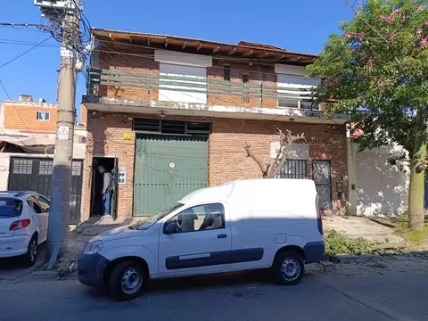 GALPON EN LA TABLADA DE 200M2 ZONA INDUSTRIAL FINANCIACION 