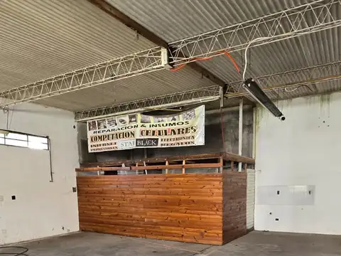 LOCALES EN VENTA + GALPON+ VIVIENDA