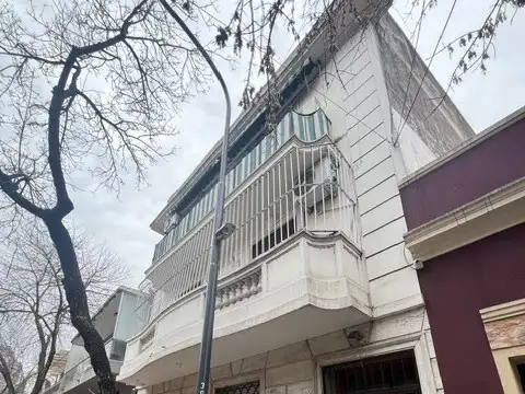PH 3 Ambientes en planta baja, con Patio. Apto Credito!