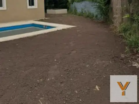 Casa 5 ambientes con 2 baños