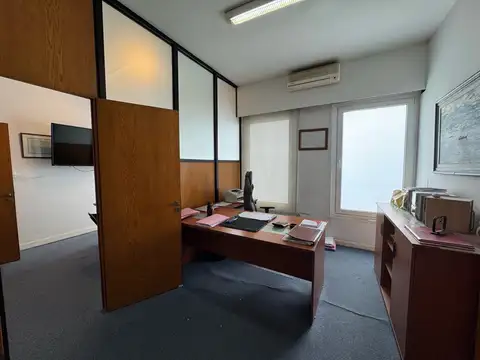 Oficina en Venta 60 años