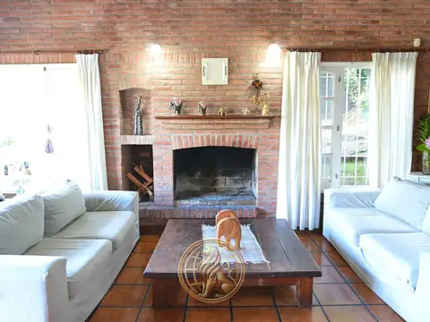 Casa en Alquiler Temporal con 1 cochera