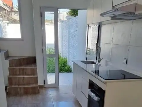 TENIENTE FERNANDEZ 3500