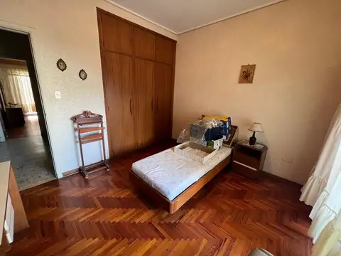 Depto Tipo Casa en Venta 50 años