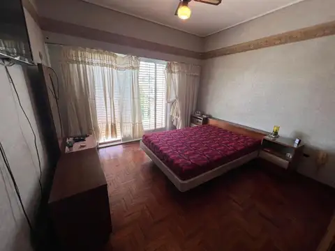 Depto Tipo Casa 4 ambientes con 2 baños
