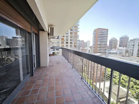 Departamento 5 ambientes con 4 baños