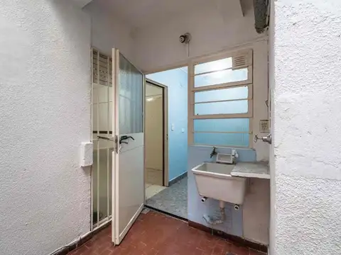 ALQUILER DEPARTAMENTO 2 AMBIENTES URQUIZA, PATIO