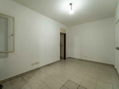 ALQUILER DEPARTAMENTO 2 AMBIENTES URQUIZA, PATIO