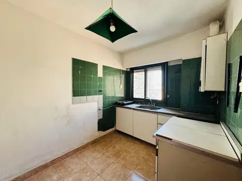 VENTA DEPTO AREMODELAR 2 DORM FRENTE BALCON CENTRO