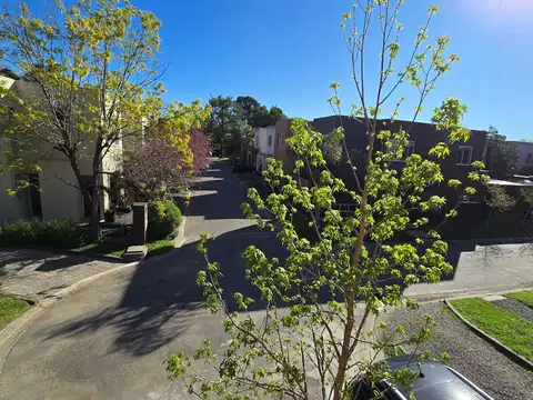 California Village Barrio Privado 100