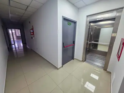 Oficina Monoambiente con 3 baños