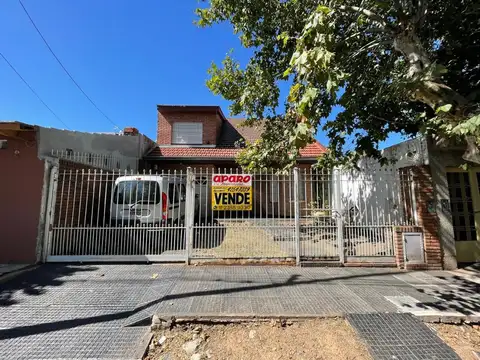 Casa en Quilmes Este a la venta