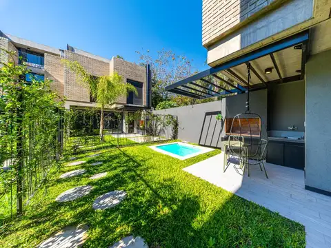 Depto Tipo Casa en Venta de 4 dormitorios