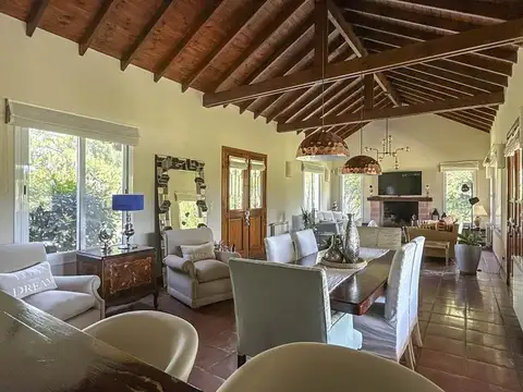 Casa en Alquiler en Chacras Del Molino, USD 2.500