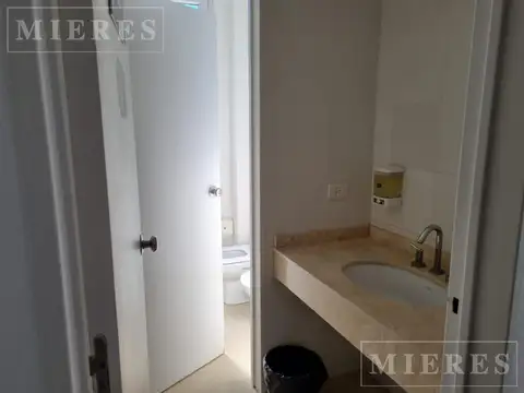 Consultorio Medico a la Venta en Lirios del Talar