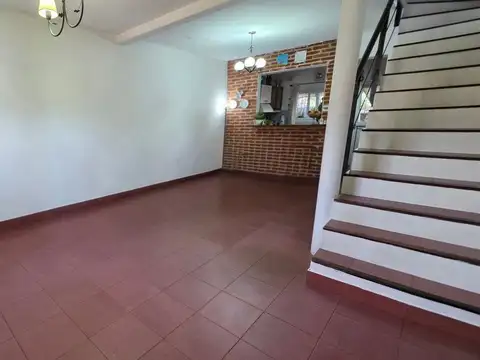 Depto Tipo Casa en Venta de 3 dormitorios