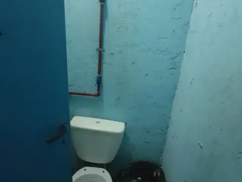 Luis Viale al 900 esquina Bedoya