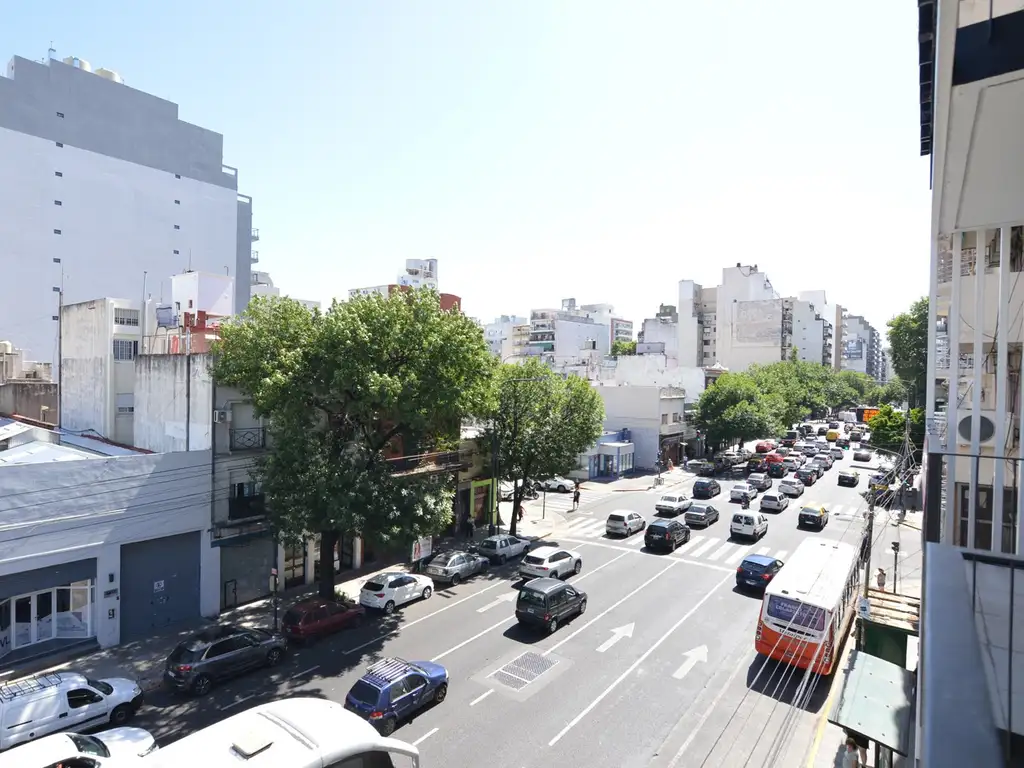 Av. San Juan 3800