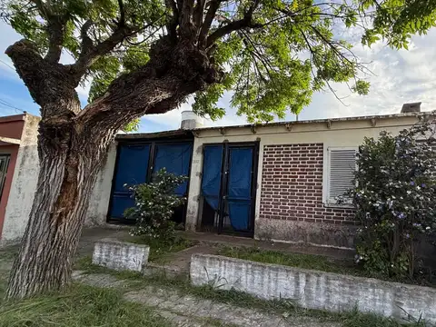 Venta de casa 3 Amb doble cochera Quilmes oeste