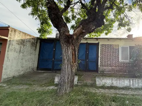 Venta de casa 3 Amb doble cochera Quilmes oeste