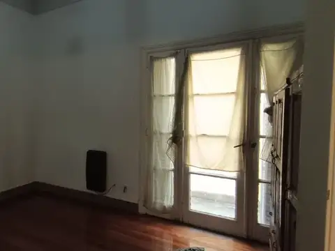 Depto Tipo Casa 4 ambientes con 2 baños