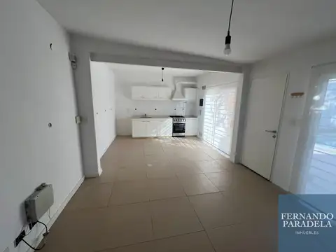 Casa 3 ambientes con 1 baño