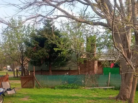 Casa 2 ambientes con 1 baño