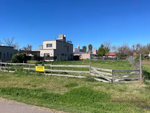 Terreno en Venta en Funes, USD 50.000