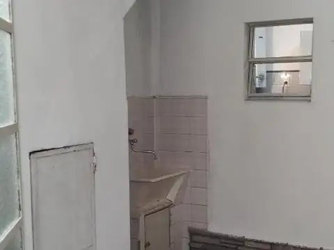 3 Ambientes en Planta Baja con Patio y Terraza