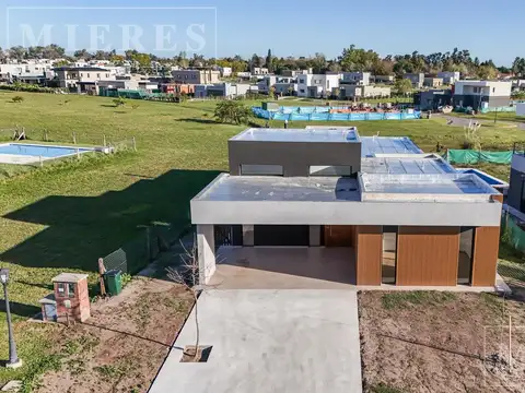 Casa en venta en Santa Lucia, Pilar del Este