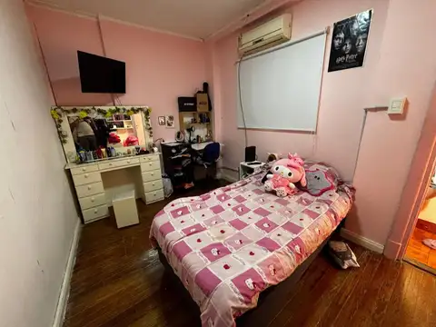 Depto Tipo Casa en Venta 50 años