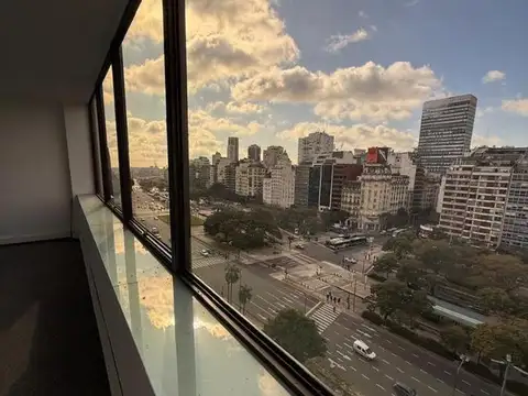 Oficina 7 ambientes con 2 baños