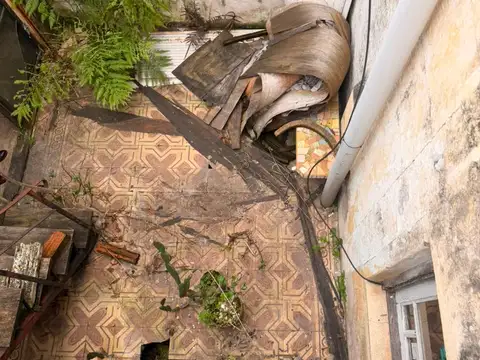 VENTA PH CON PATIO Y TERRAZA EN BECCAR A RECICLAR