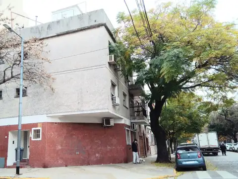 PH BAJISIMAS EXPENSAS EN EXCELENTE ESTADO MUY LUMINOSO