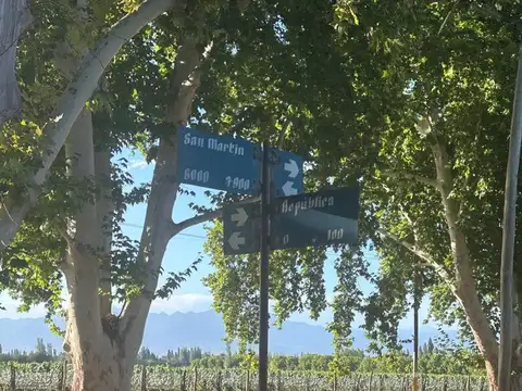 Local en Venta 55 años