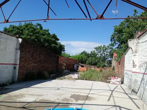 ALQUILER – GRAN DEPÓSITO SOBRE AVENIDA – 500 M2