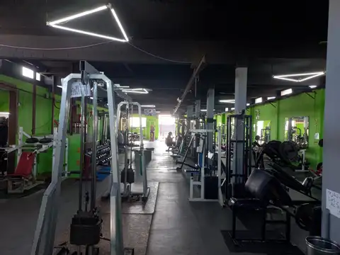 Galpon en Venta 15  mts Frente