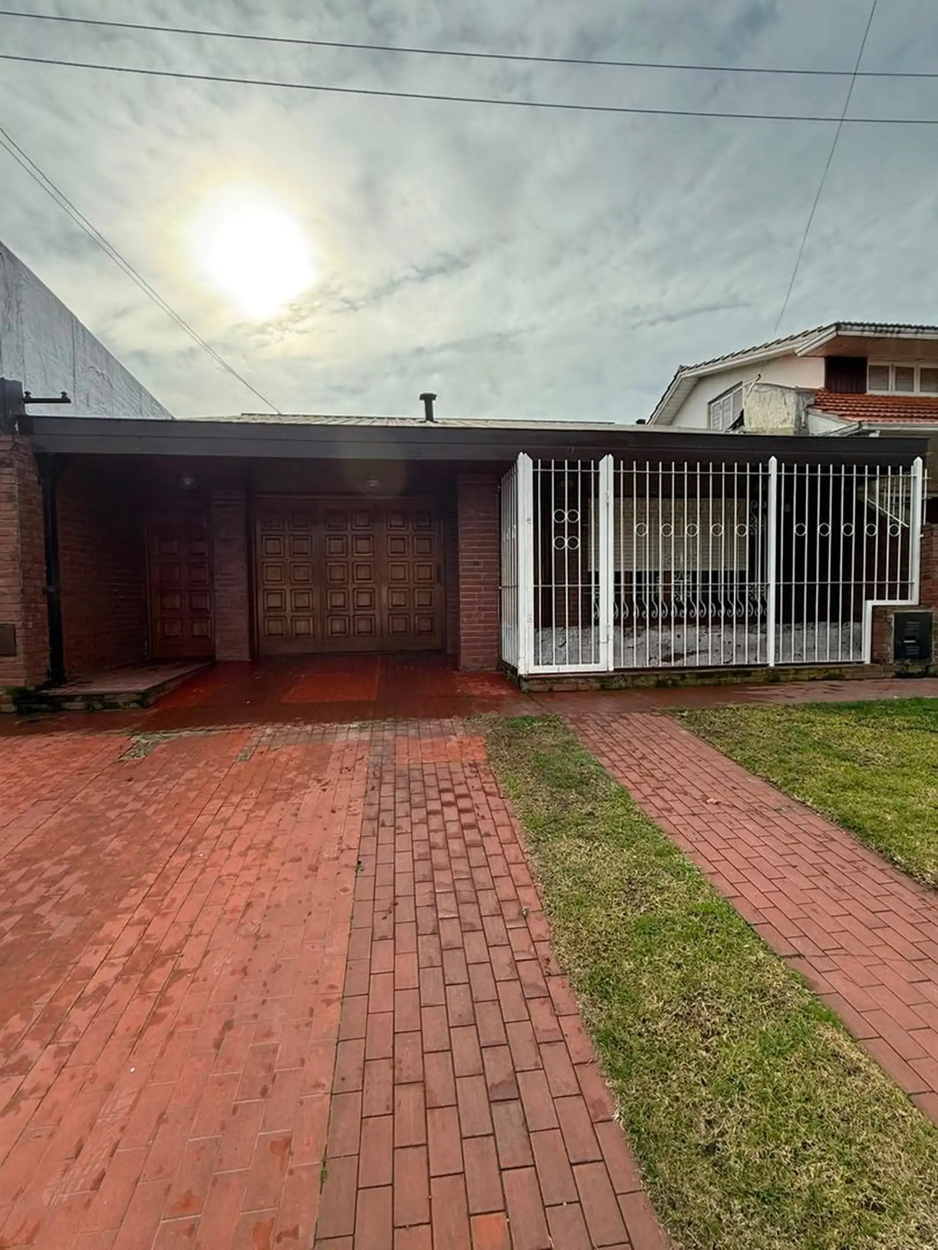 Venta casa 4 ambientes, lote propio.