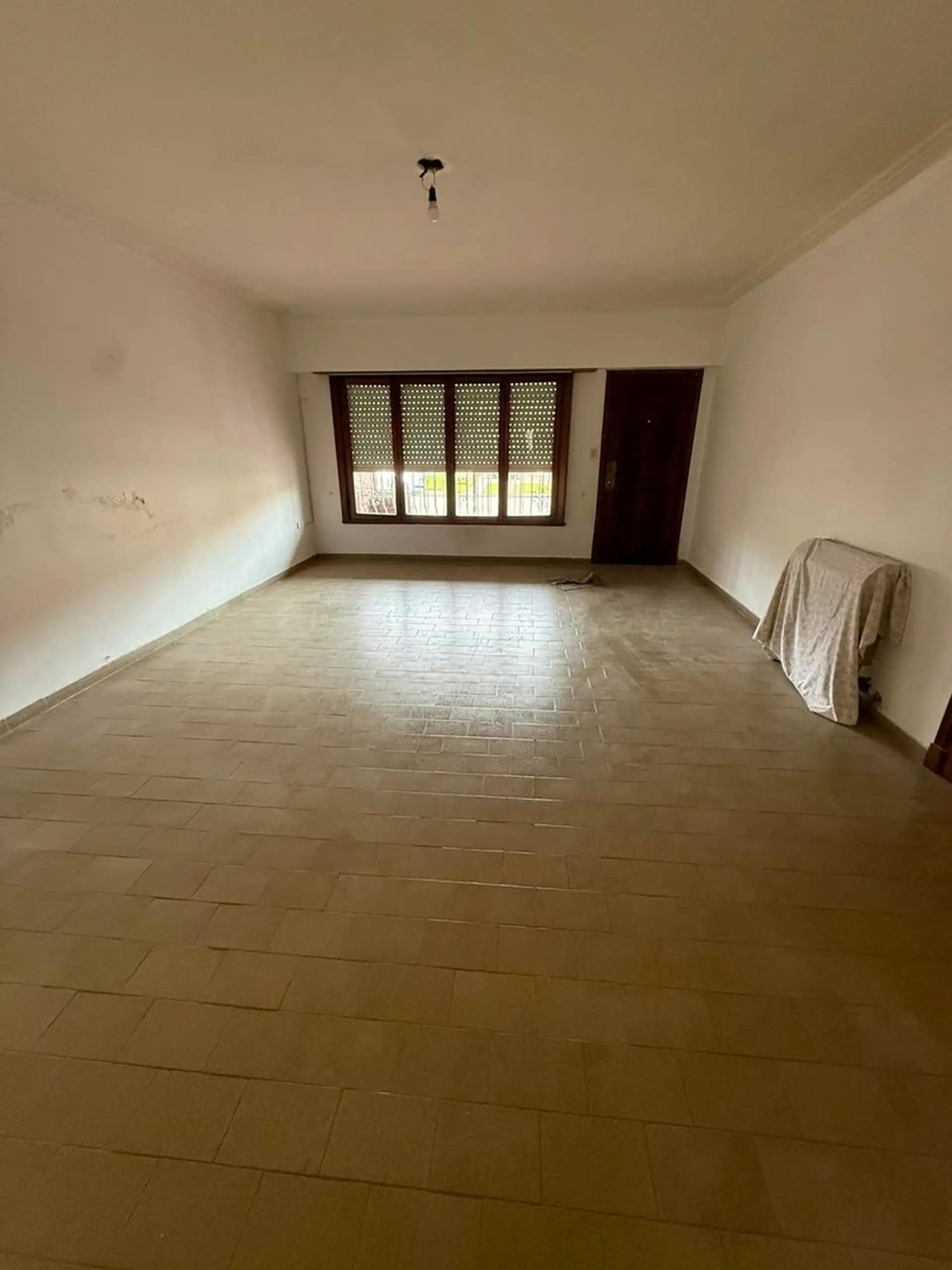 Venta casa 4 ambientes, lote propio.