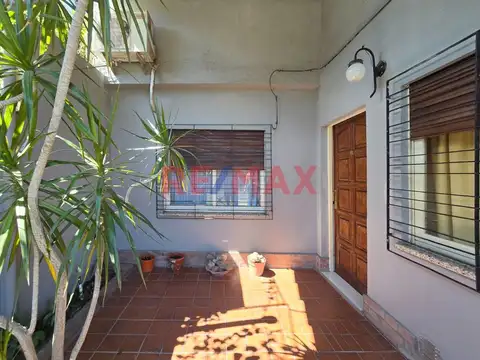 VENTA IMPECABLE PH TIPO CASA 4 AMBIENTES MUÑIZ