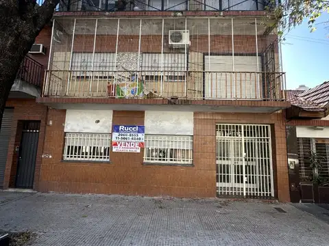 PH 3 AMB. PB AL FRENTE CON PATIO 