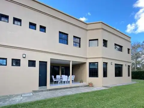 Casa en Venta de 5 dormitorios