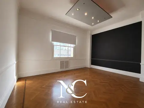 Oficina en Alquiler en Monserrat, $ 300.000