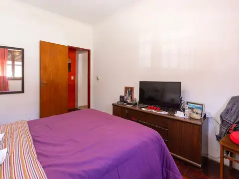 VENTA CASA 4 AMBIENTES CON TERRAZA Y PARRILL!