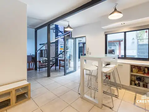 Venta / Permuta - Casa 3 dormitorios con pileta y terraza - Pichincha, Rosario.