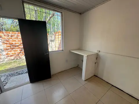Depto Tipo Casa 2 ambientes con 1 baño