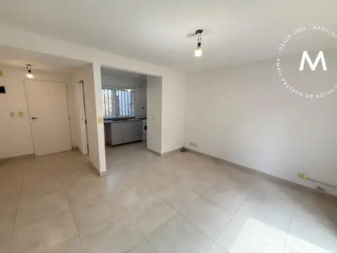 Depto Tipo Casa en Alquiler en Villa Ballester, $ 750.000
