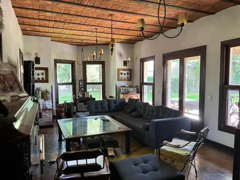 Casa en Alquiler de 5 dormitorios
